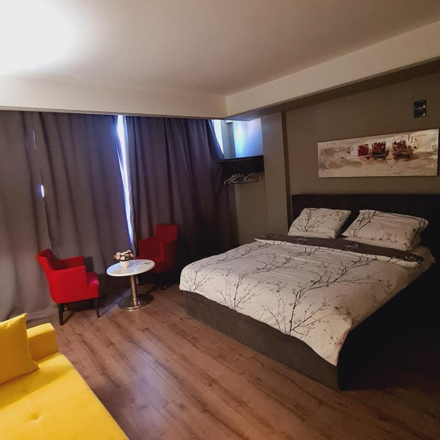 Hotel Driti New Bazaar Тирана Екстер'єр фото