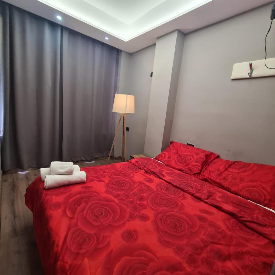 Hotel Driti New Bazaar Тирана Екстер'єр фото